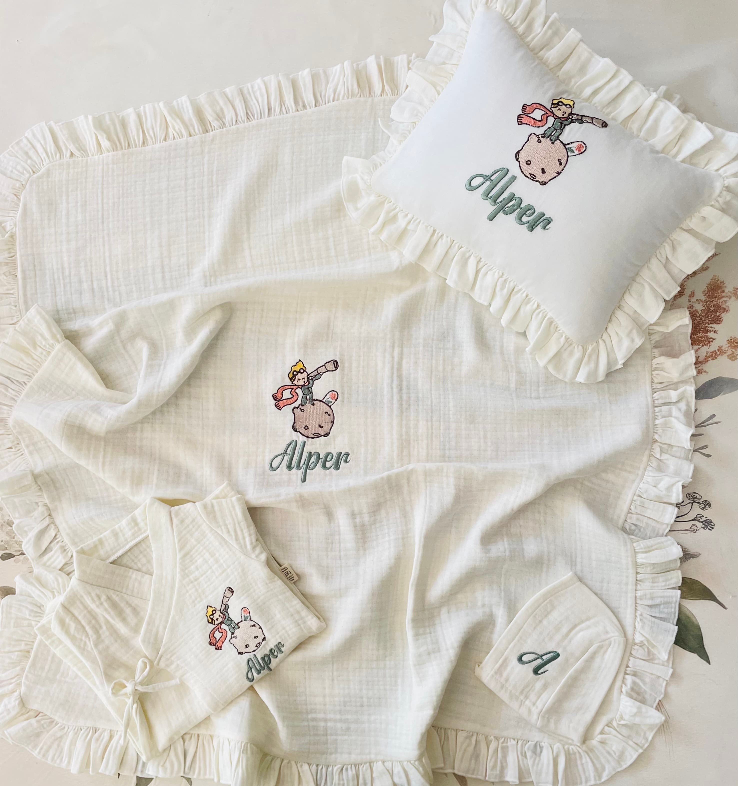 Küçük prens desenli müslin set ( Küf yeşili )
