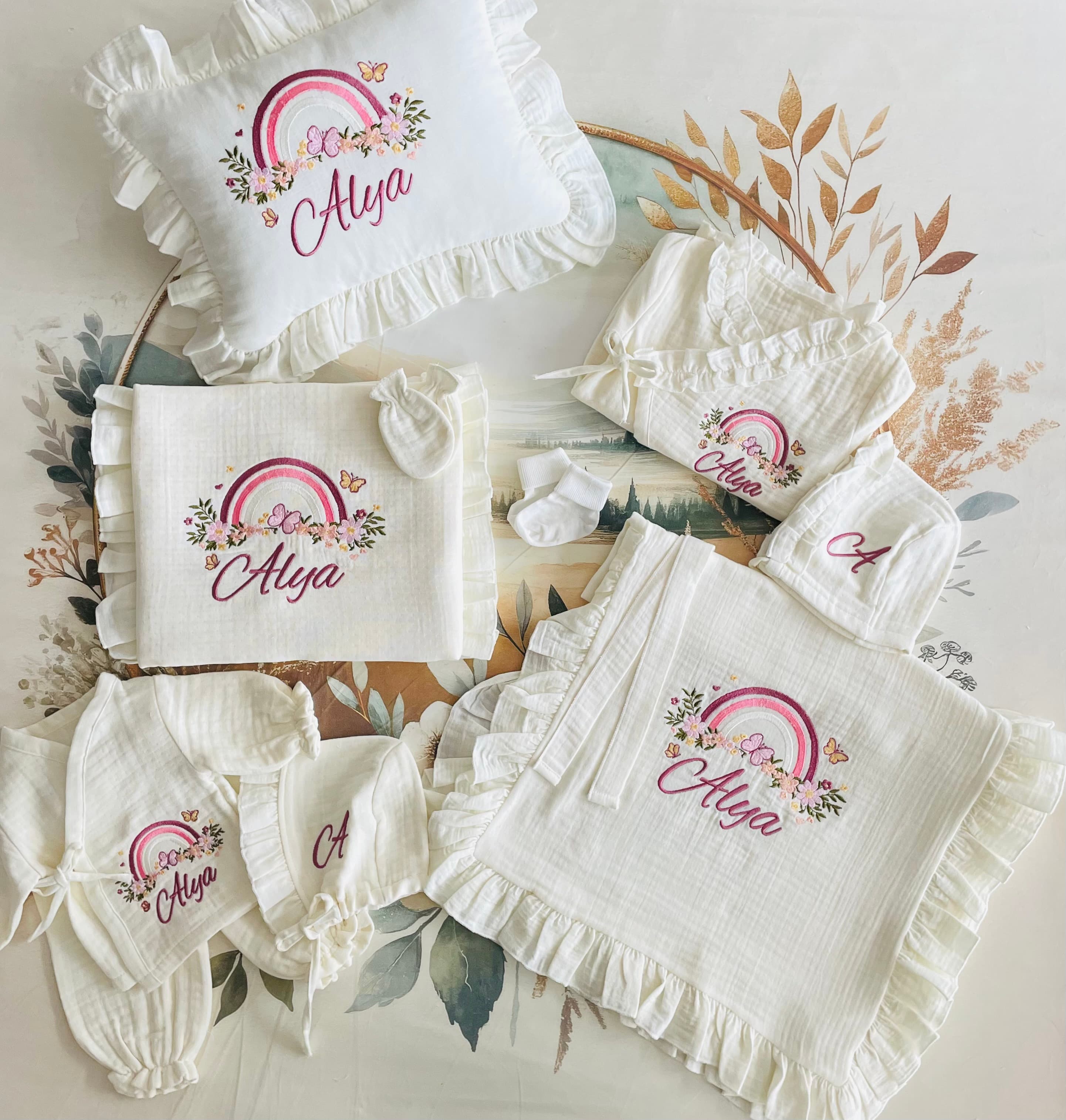 Çiçekli gökkuşagı desenli müslin set