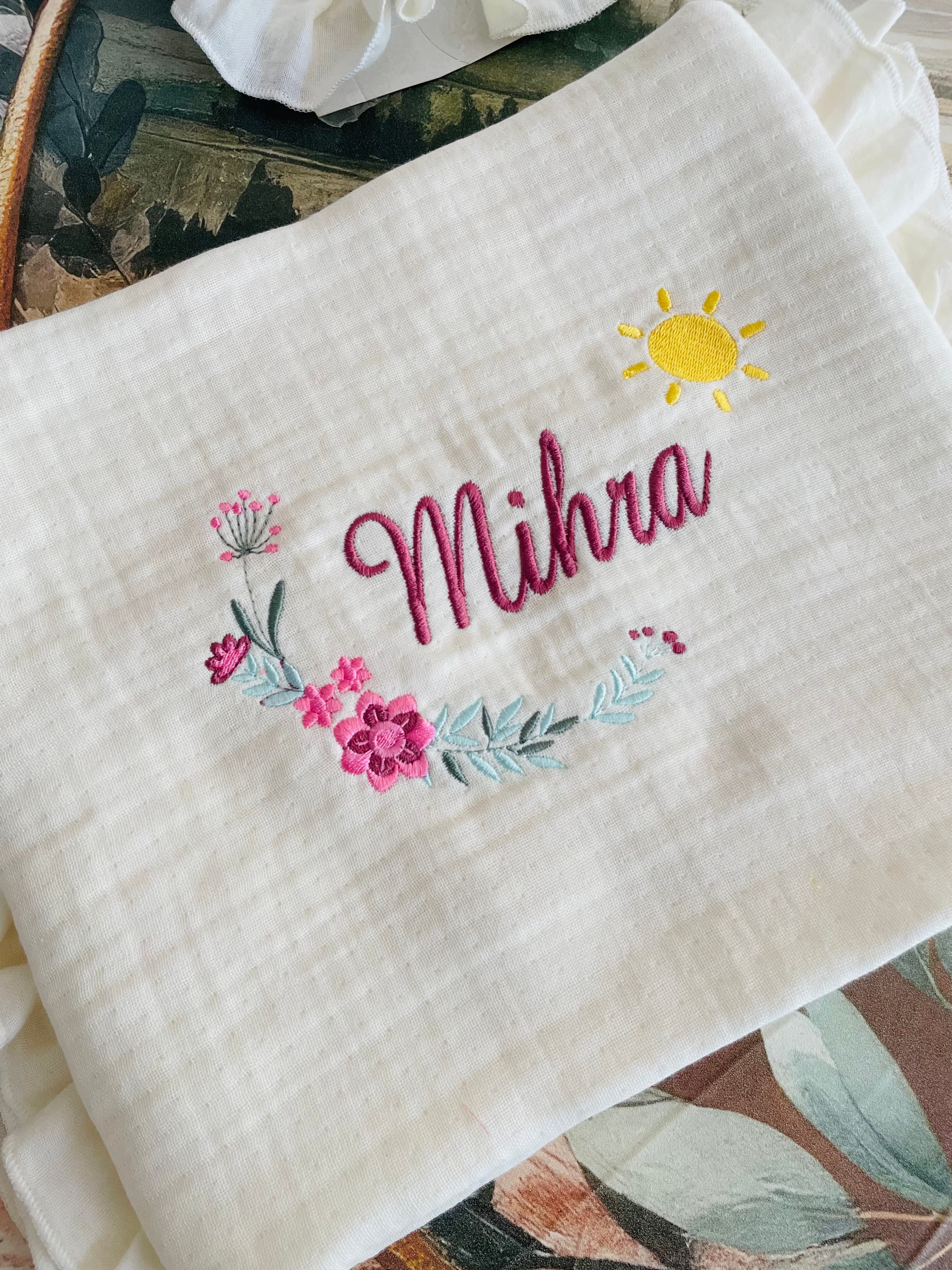 Çiçek ve güneş desenli müslin set görsel 2